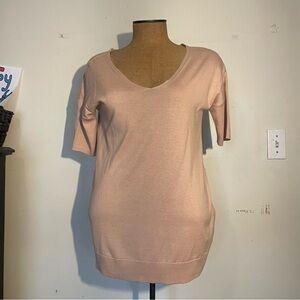 Banana Republic women’s pale pink short sleeve shirt size medium